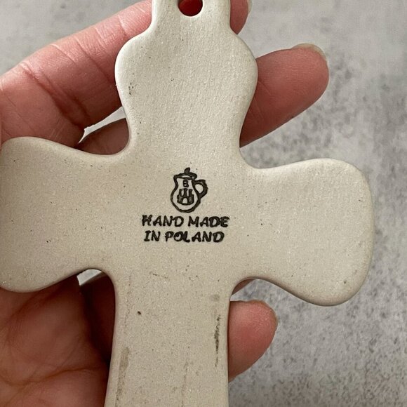 Ceramika Artystyczna Polish Cross Hand Painted Stoneware Wall Hanging 5" x 3" - Picture 6 of 6